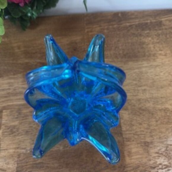 Chalet Glass Art Basket – Vintage Canadian‎ Blue Sculptural Blown Glass - Picture 3 of 5